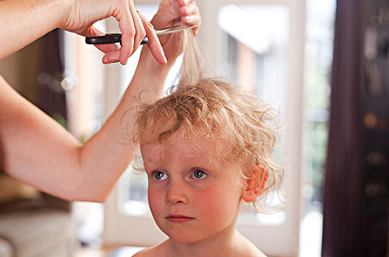 二月二龍抬頭寶寶能剪發嗎 寶寶剪頭發注意事項 二月二龍抬頭寶寶能剪發嗎 寶寶剪頭發注意事項