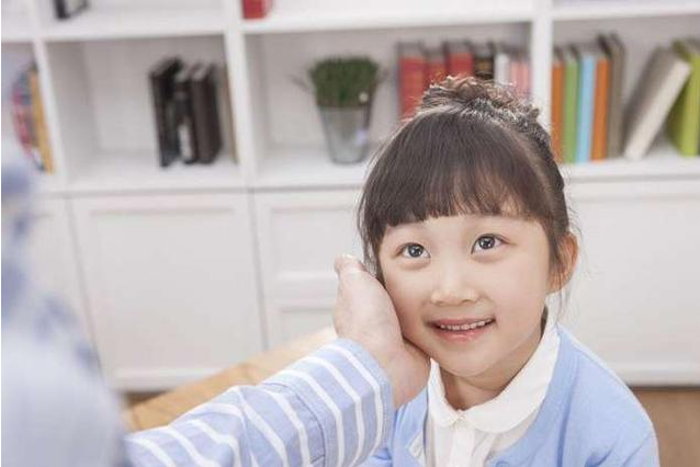 如何正確表揚(yáng)孩子 正確表揚(yáng)孩子的12種方式 如何正確表揚(yáng)孩子 正確表揚(yáng)孩子的12種方式