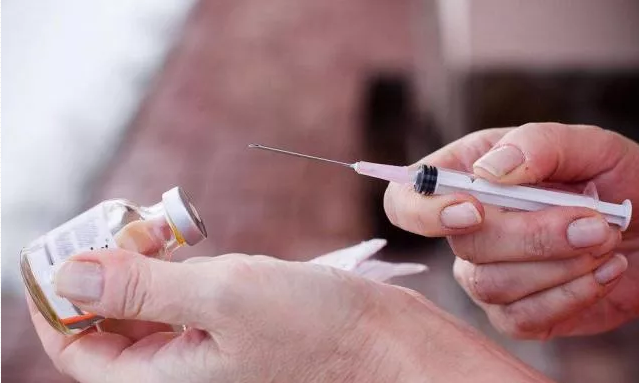 孩子感冒咳嗽可以打疫苗嗎 什么情況下孩子需要延緩疫苗接種時間