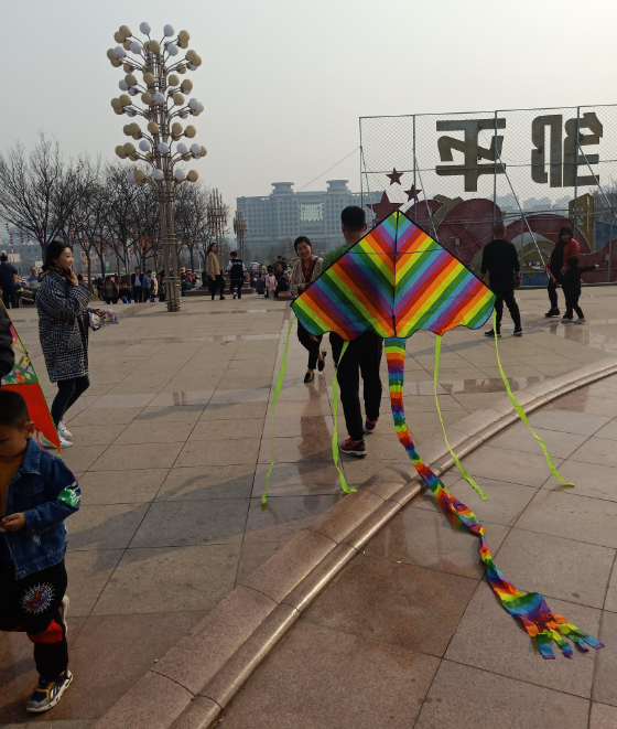 放風箏作文400字 體驗放風箏怎么寫作文 放風箏作文400字 體驗放風箏怎么寫作文