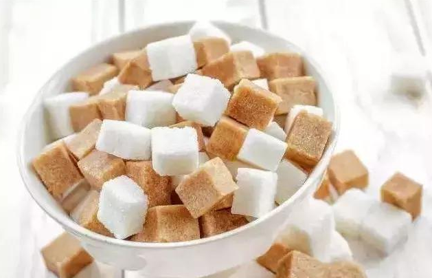 寶寶不喝奶粉可以加糖嗎 寶寶不喝奶粉怎么辦好