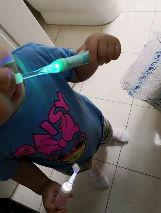 MDB兒童電動牙刷好用嗎 MDB兒童電動牙刷用起來感覺怎么樣 MDB兒童電動牙刷好用嗎 MDB兒童電動牙刷用起來感覺怎么樣