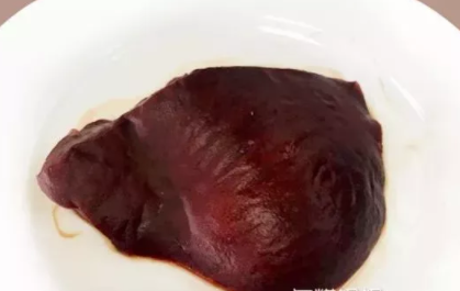 怎么給孩子挑選健康的豬肝 豬肝真的有毒嗎 怎么給孩子挑選健康的豬肝 豬肝真的有毒嗎