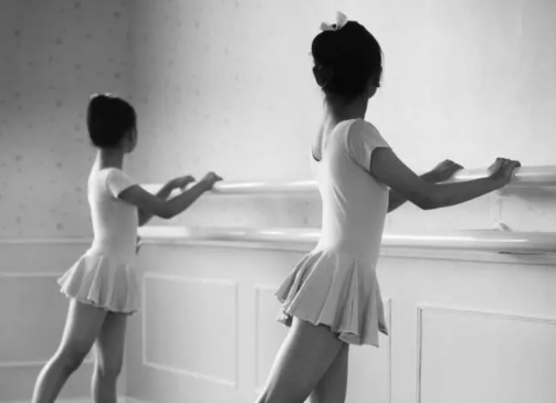 孩子學跳舞多久能演出 孩子學跳舞多參加演出好不好