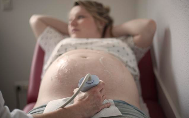 孕婦羊水渾濁一般發生在什么時候 孕婦羊水渾濁的原因 孕婦羊水渾濁一般發生在什么時候 孕婦羊水渾濁的原因