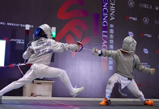 孩子學擊劍選什么劍好 花劍佩劍重劍孩子學哪一種好