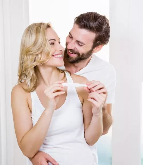 驗孕棒顯示兩條杠沒懷孕是怎么回事 驗孕棒什么測比較準