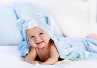 這些情況孩子再臟也不能洗澡 孩子洗澡的正確時(shí)機(jī)是什么時(shí)候