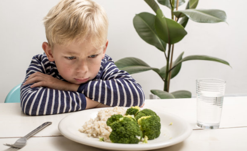 兒童口腔潰瘍是什么原因引起的 兒童口腔潰瘍該怎么預防