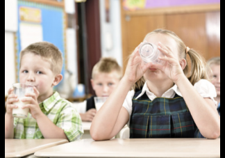 寶寶大便酸臭可能是乳糖不耐受 怎么判斷寶寶乳糖不耐受