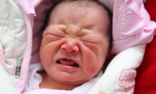 寶寶淹脖子可以用爽身粉嗎 寶寶淹脖子怎么做好得快