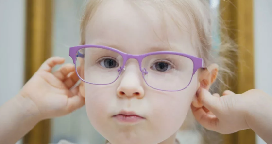 后天近視會遺傳下一帶嗎 父母近視孩子一定近視嗎
