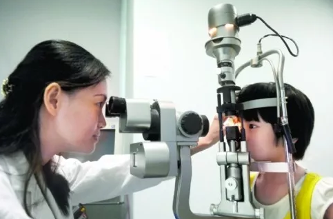 角膜塑形鏡孩子可以戴嗎 角膜塑形鏡多大孩子能帶