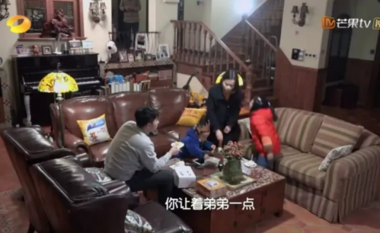 二胎的父母應該注意什么 怎么讓大寶和二寶和諧相處