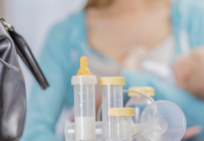 產(chǎn)后什么時(shí)候有初乳  寶寶吃初乳好嗎 