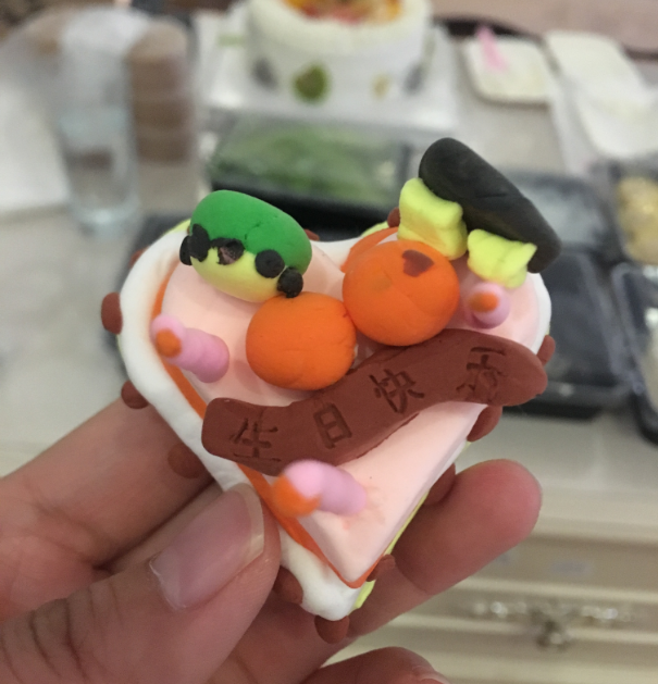 收到兒子禮物曬朋友圈發(fā)什么好 收到兒子禮物發(fā)說(shuō)說(shuō)朋友圈