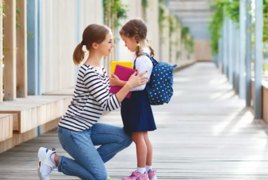 孩子被打了要打回去嗎 孩子被打了父母的正確做法 孩子被打了要打回去嗎 孩子被打了父母的正確做法