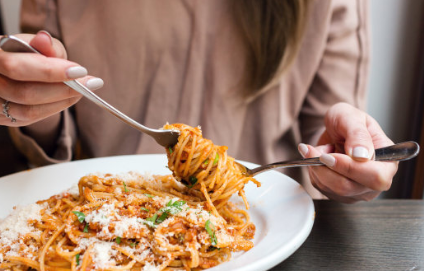 產(chǎn)后吃面條有什么好處 哺乳期適合吃什么面條 產(chǎn)后吃面條有什么好處 哺乳期適合吃什么面條