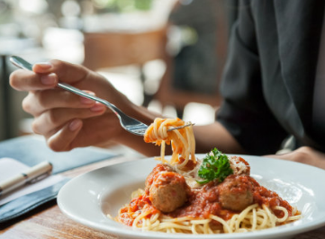 產(chǎn)后吃面條有什么好處 哺乳期適合吃什么面條 產(chǎn)后吃面條有什么好處 哺乳期適合吃什么面條