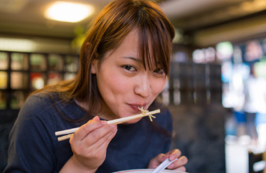 產(chǎn)后吃面條有什么好處 哺乳期適合吃什么面條 產(chǎn)后吃面條有什么好處 哺乳期適合吃什么面條