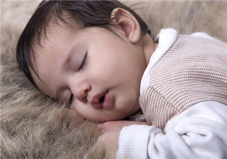 孩子睡覺打鼾正常嗎 孩子睡覺打鼾的危害