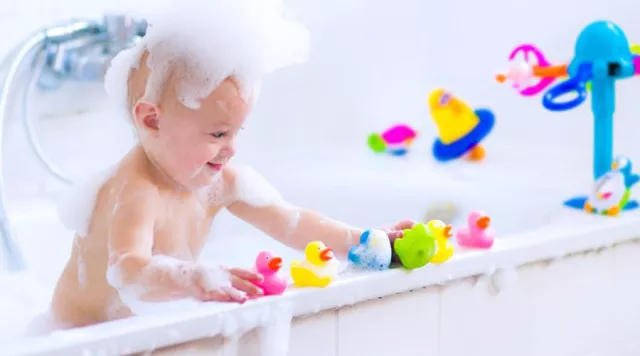 孩子手足口病最明顯的癥狀是什么 什么跡象表明孩子手足口病