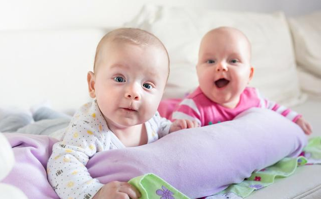 大寶為什么很容易鬧情緒 促進二寶之間關系的小游戲 大寶為什么很容易鬧情緒 促進二寶之間關系的小游戲