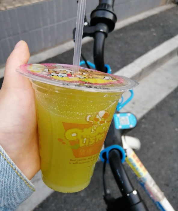 甘蔗心發淺褐色能吃嗎 甘蔗發紅了可以吃嗎