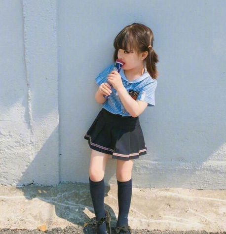 寶寶頭發(fā)短怎么扎好看 女寶頭發(fā)扎法圖解 寶寶頭發(fā)短怎么扎好看 女寶頭發(fā)扎法圖解