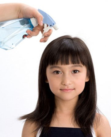 寶寶頭發(fā)短怎么扎好看 女寶頭發(fā)扎法圖解 寶寶頭發(fā)短怎么扎好看 女寶頭發(fā)扎法圖解