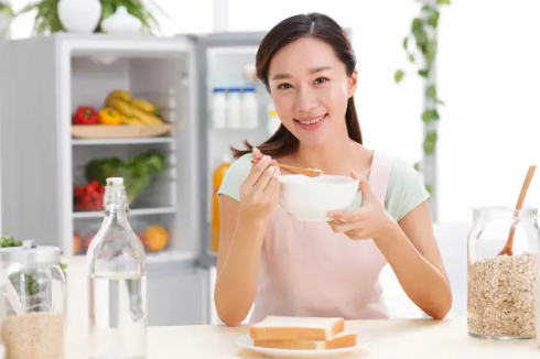 產(chǎn)后多久來大姨媽算正常 哺乳期間不來大姨媽原因 產(chǎn)后多久來大姨媽算正常 哺乳期間不來大姨媽原因