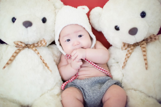 孩子到別人家亂翻東西怎么辦 亂翻別人東西糾正方法 孩子到別人家亂翻東西怎么辦 亂翻別人東西糾正方法