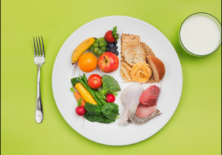 張歆藝曬月子餐 孕婦坐月子吃什么好