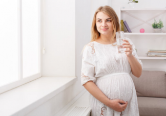 月子期產婦不能喝水嗎 月子里喝有什么講究