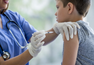 寶寶打疫苗出現不良反應該怎么辦呢 孩子打完疫苗要注意什么