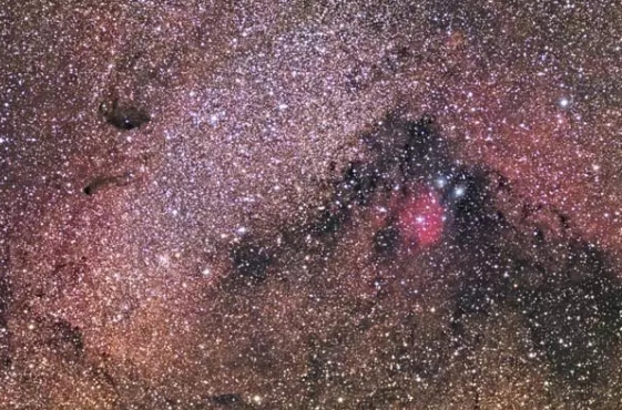 人類第一張黑洞照片怎么拍的 首張黑洞照片的拍攝過程