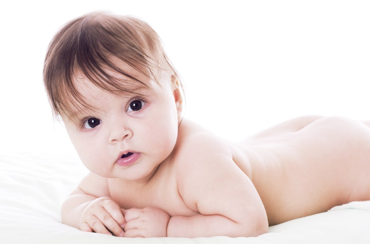 姓榮男孩名字順口好聽怎么起 榮姓男孩名朗朗上口名字推薦