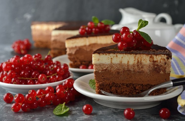 一歲寶寶一頓吃多少飯 寶寶一歲要補充哪些必要營養 一歲寶寶一頓吃多少飯 寶寶一歲要補充哪些必要營養