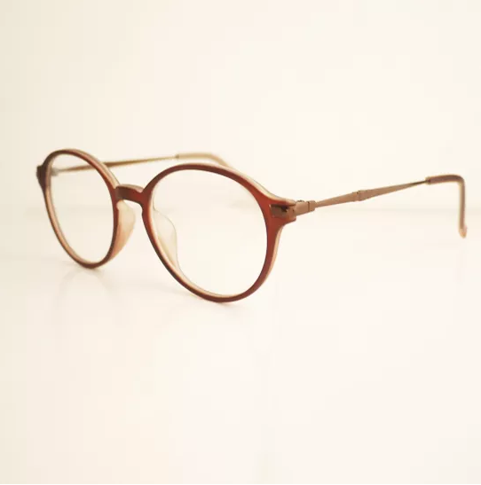 孩子歪頭瞇瞇眼是弱視嗎 家長怎么發現孩子有沒有弱視