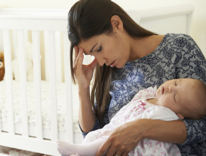 寶寶愛(ài)咬媽媽乳頭該怎么辦 如何護(hù)理媽媽受傷的乳頭