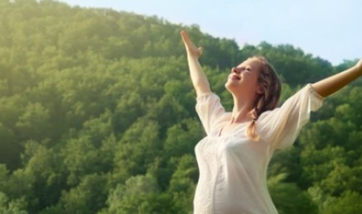 孕吐厲害就會生男孩嗎 孕吐嚴重怎么緩解