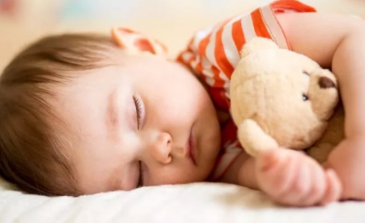 寶寶旅途睡不安穩怎么辦 外出游玩時睡不好怎么辦 寶寶旅途睡不安穩怎么辦 外出游玩時睡不好怎么辦