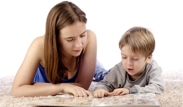 怎么給孩子講好睡前故事 給孩子講睡前故事的好處 怎么給孩子講好睡前故事 給孩子講睡前故事的好處