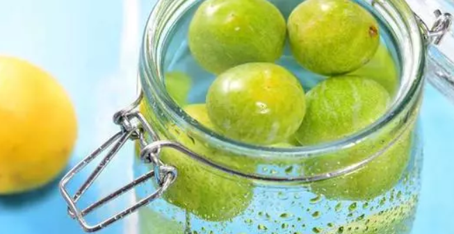 哺乳期能吃青梅嗎 哺乳期吃青梅影響母乳嗎