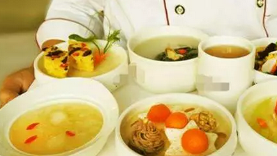 剖腹產(chǎn)后盡快下床走動有什么好處 剖腹產(chǎn)第一天就能下床了嗎