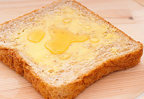 寶寶便秘可以吃蜂蜜嗎 吃蜂蜜能通便嗎