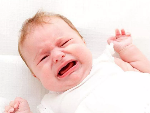 8個月大寶寶大便帶血是怎么回事 寶寶大便帶血怎么辦