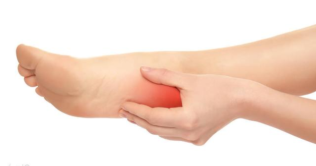 產后足跟痛是受涼了嗎 產后足跟痛應對方法 產后足跟痛是受涼了嗎 產后足跟痛應對方法