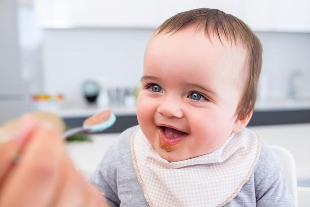 夏天適合給寶寶轉奶嗎 寶寶轉奶不適會出現哪些癥狀