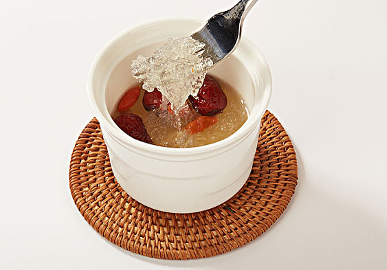 燕窩什么時(shí)候吃最好 女性吃燕窩的最佳時(shí)機(jī)